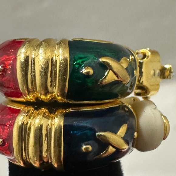 Vintage Joan Rivers Green & Red Enamel X Pattern Gold-tone Clip On Hoop Earrings - Picture 5 of 8